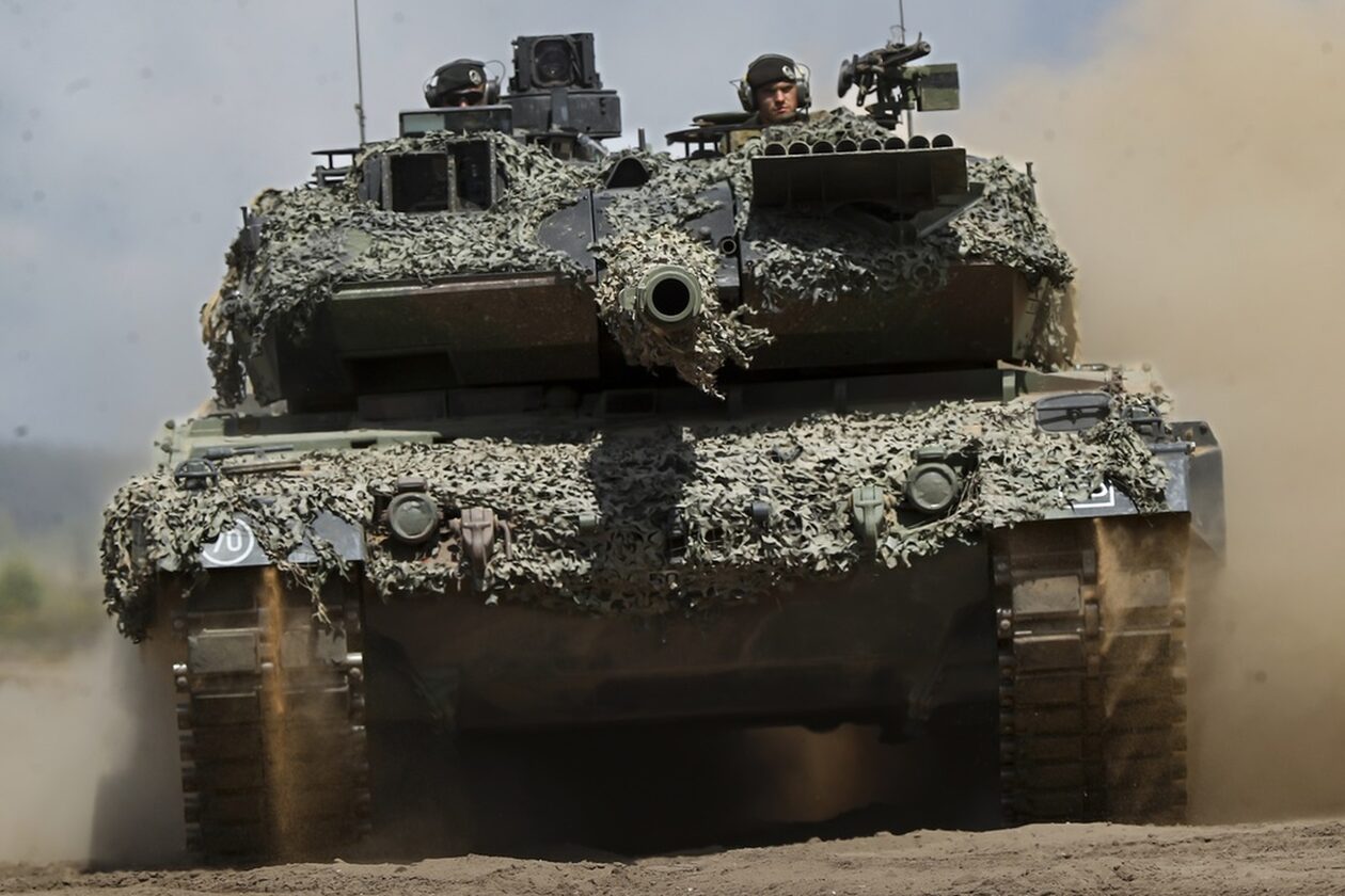 Τι όπλα έχει δώσει η Γερμανία στην Ουκρανία: Από άρματα μάχης μέχρι αντιαεροπορικά και drone