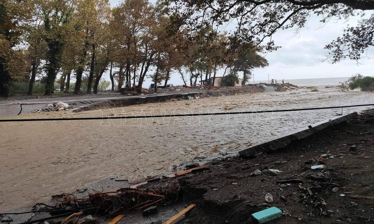 Κακοκαιρία Daniel - Πήλιο: Αποκαρδιωτικές εικόνες στην παραλία Παπά Νερό - Κατέρρευσαν γέφυρες