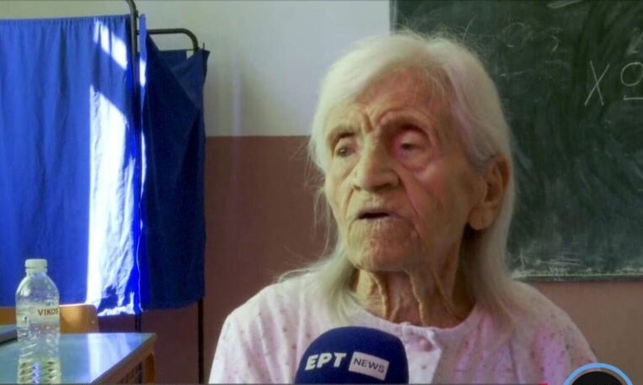 Κακοκαιρία Daniel: «Περάσαμε πολέμους, πείνα αλλά δεν πνιγήκαμε» - Συγκλονίζει γιαγιά 104 ετών