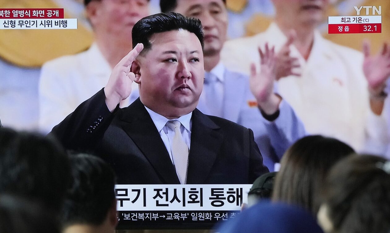 Βόρεια Κορέα: Στρατιωτική παρέλαση στην Πιονγκγιάνγκ για την εθνική επέτειο
