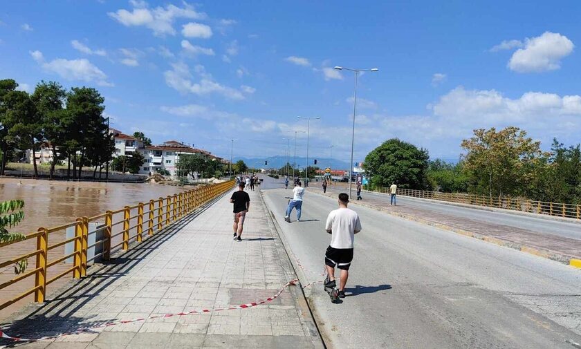 Κακοκαιρία Daniel: Αποκλείστηκε η γέφυρα της Γιάννουλης - Φόβοι κατάρρευσης