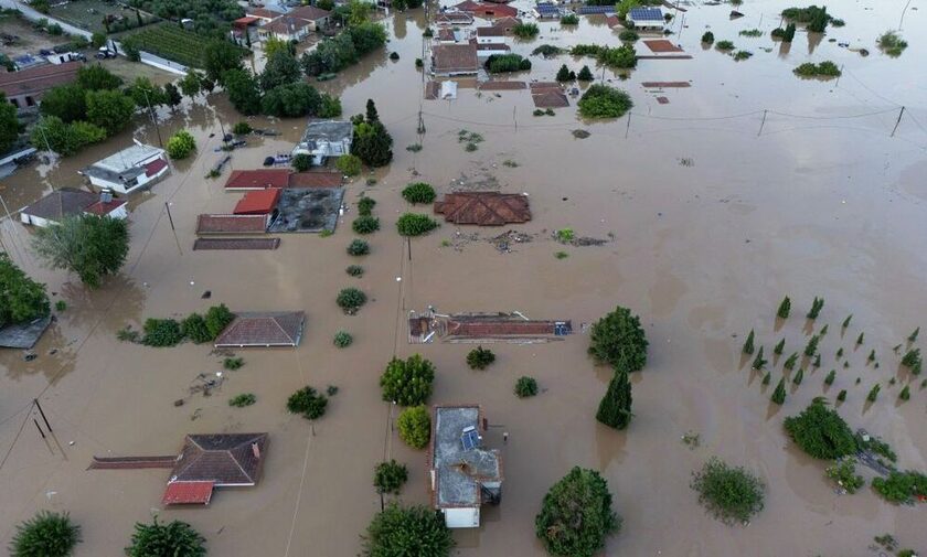 Κακοκαιρία Daniel: Δραματικές ώρες στη Λάρισα - Επιδεινώνονται τα πλημμυρικά φαινόμενα στον Πηνειό
