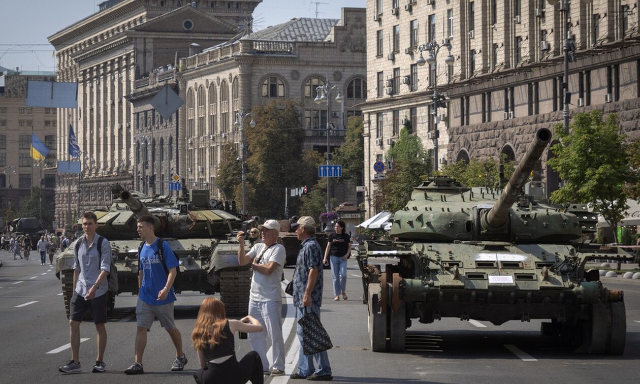 Πόλεμος στην Ουκρανία: Η Μόσχα έχει αναπτύξει 420.000 στρατιώτες στις ρωσικές περιοχές