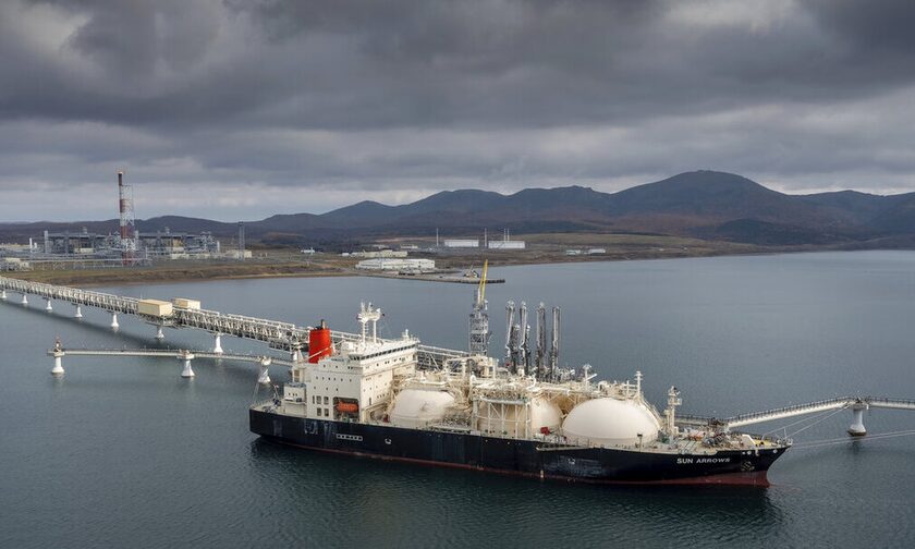 Κίεβο: Ανακοίνωσε την ανακατάληψη πλατφόρμας εξόρυξης πετρελαίου από τη Ρωσία