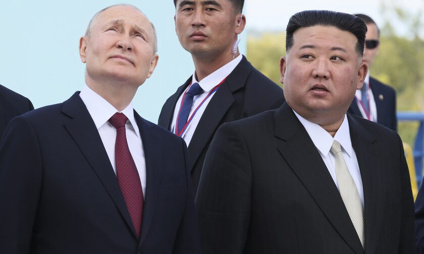 Ο Βλαντιμίρ Πούτιν και ο Κίμ Γιονγκ Ουν συναντήθηκαν στη ρωσική Άπω Ανατολή