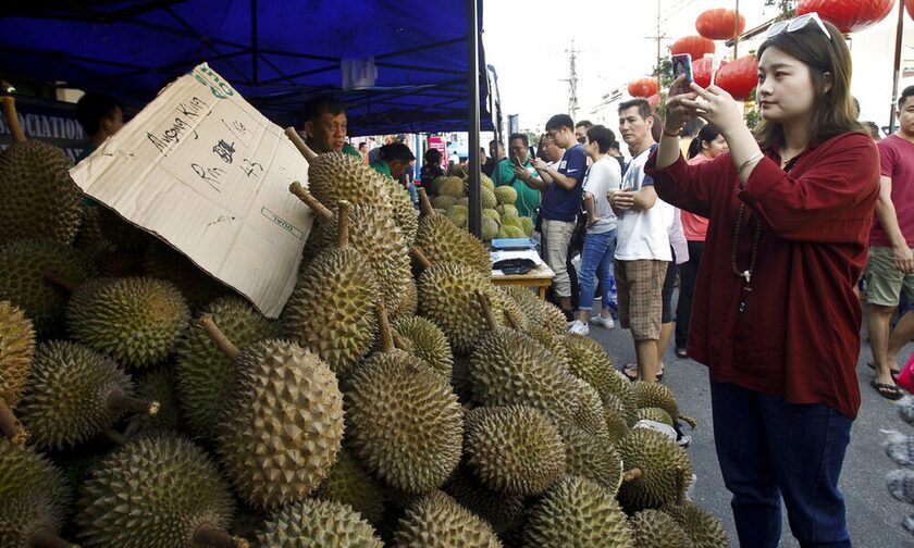 Φρενίτιδα στην Κίνα για το δύσοσμο φρούτο «ντουριάν»