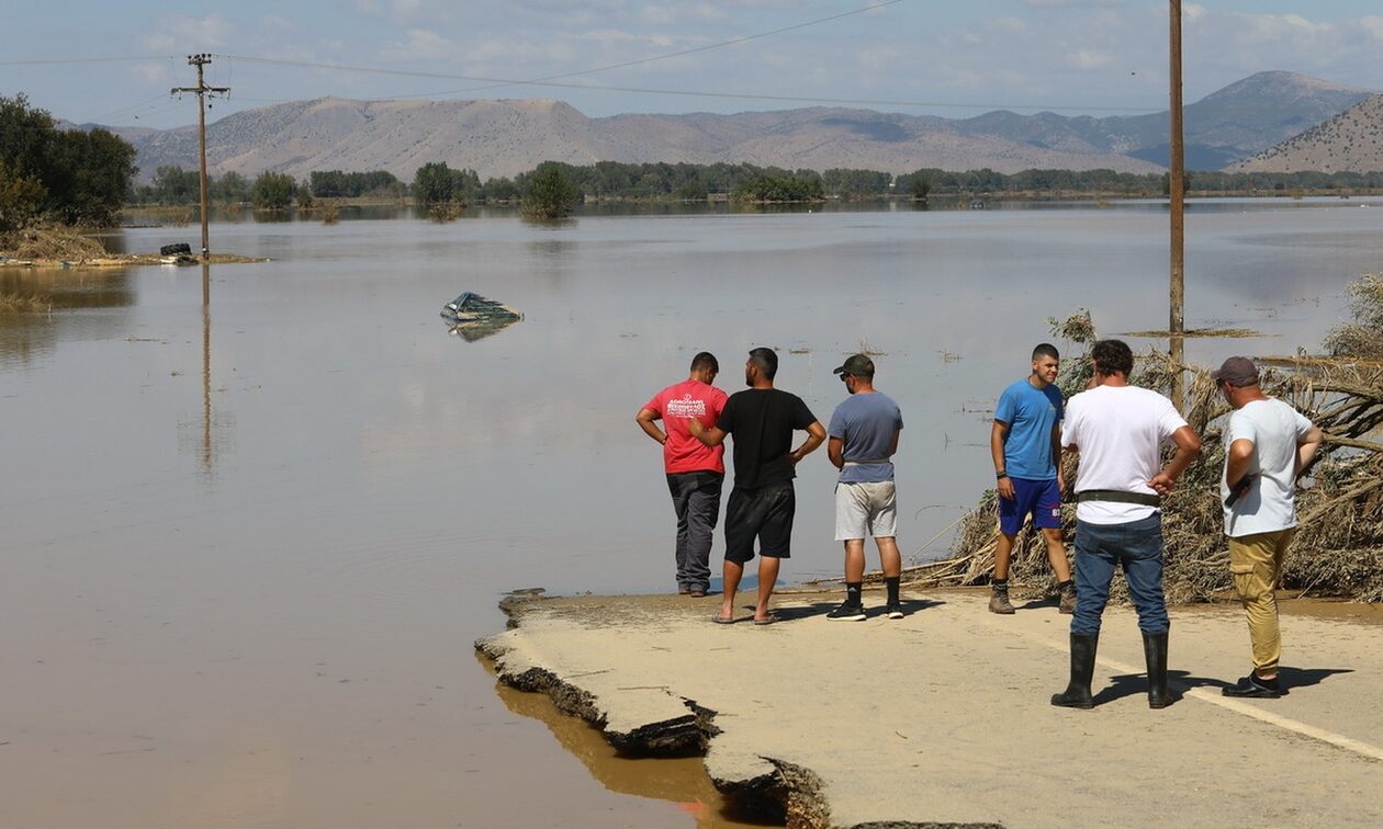 Μπαλάκι ευθυνών το ανάχωμα στον ποταμό Καλέντζη - Αλληλοκατηγορούνται δήμοι και Περιφέρεια