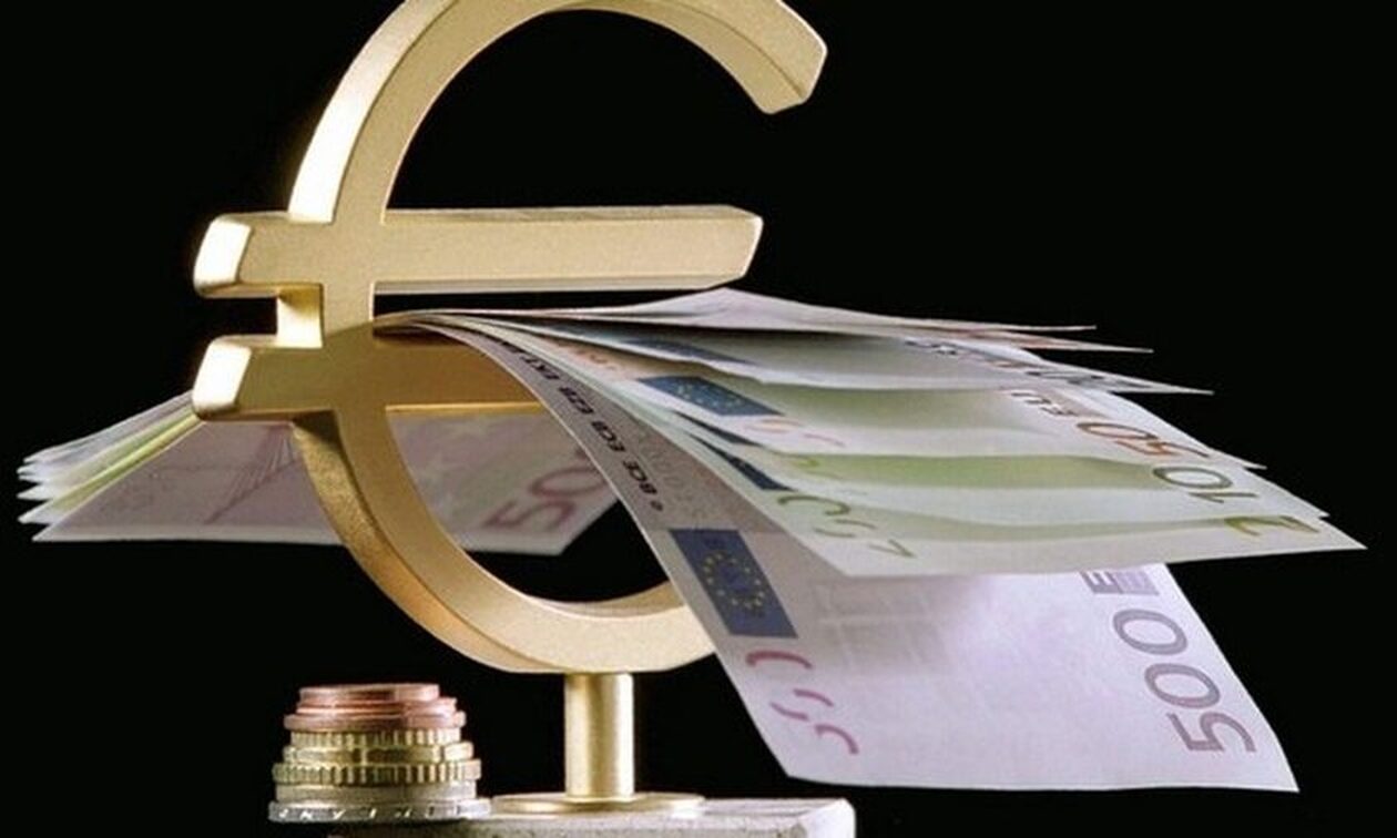 Άγριο σορτάρισμα στο ευρώ διά χειρός ΕΚΤ