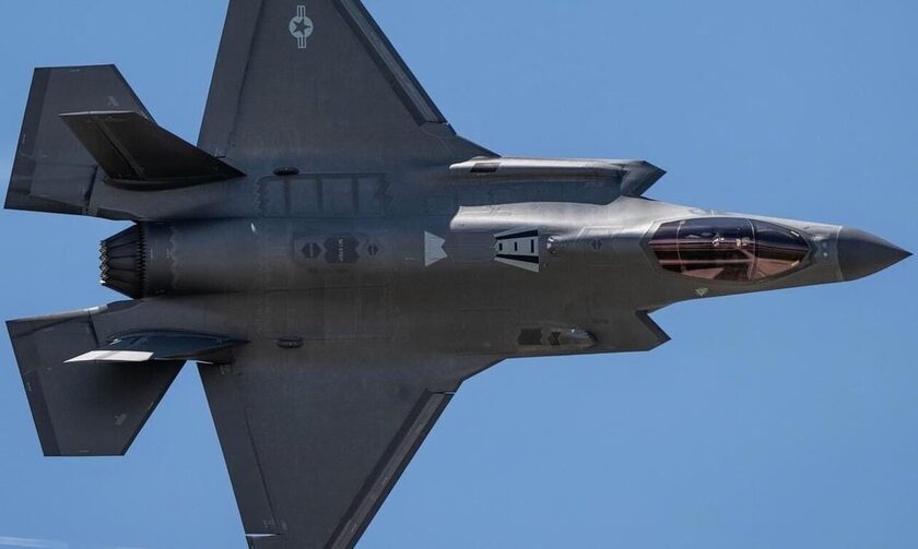 Η Δανία παραλαμβάνει μαχητικά F-35 για να παραδώσει F-16 στην Ουκρανία