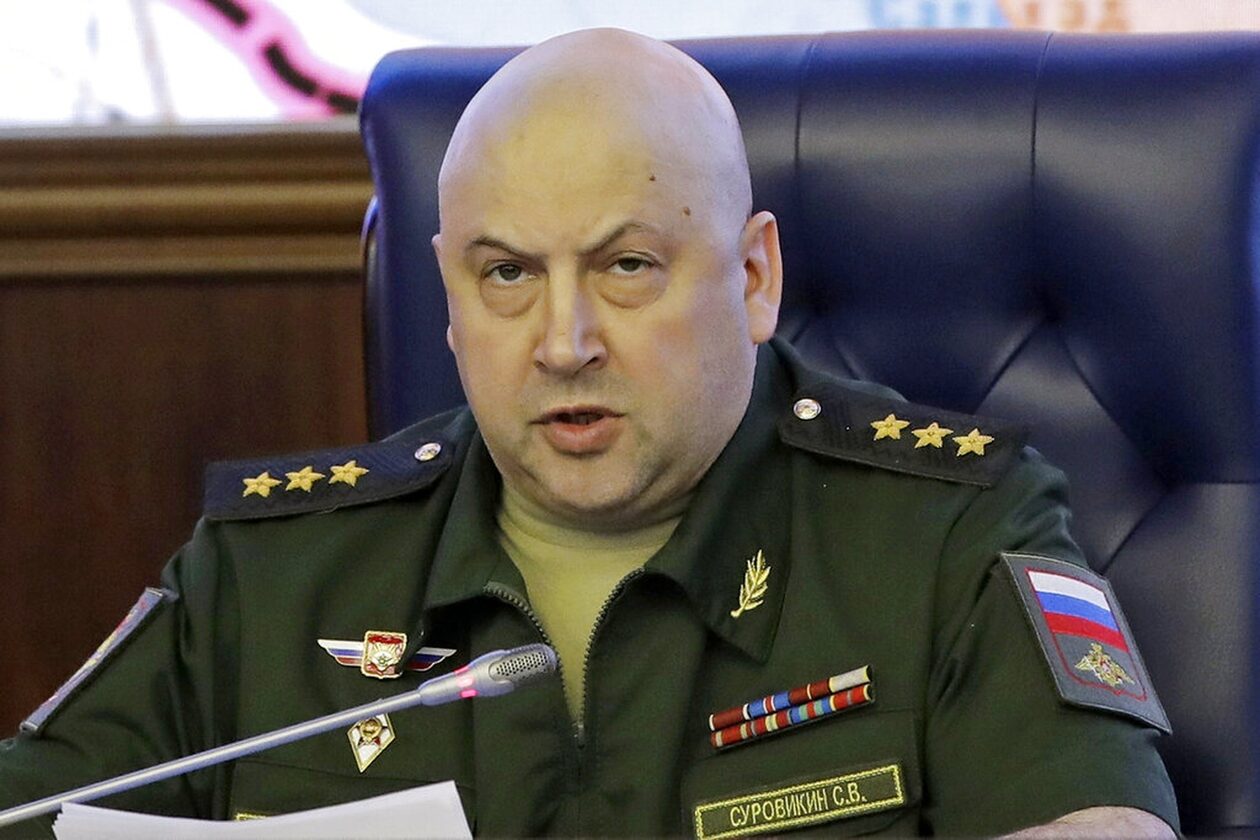 Στην Αλγερία ο Ρώσος στρατηγός Σουροβίκιν: Φέρεται να είχε πέσει σε δυσμένεια