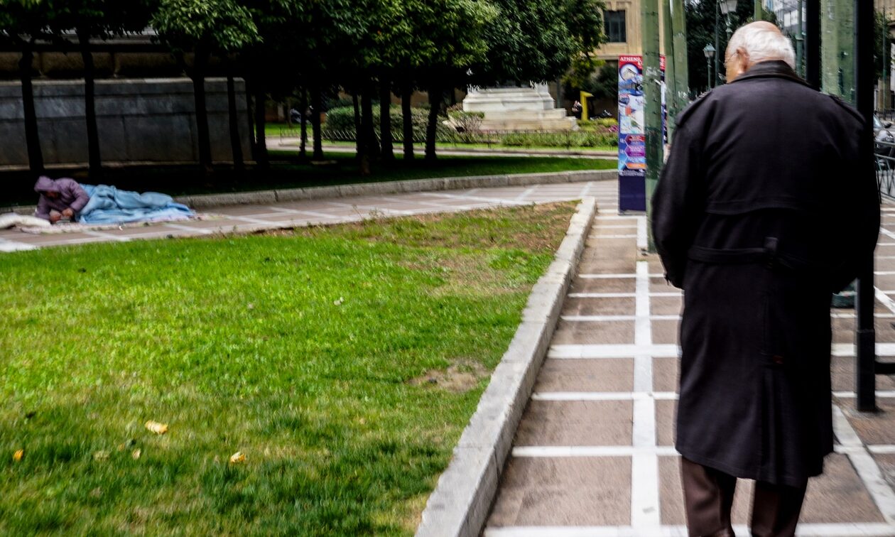 Θεσσαλονίκη: Νεαρή πρότεινε σε 85χρονο ερωτική συνεύρεση με αμοιβή - Τον χτύπησε όταν αντιστάθηκε