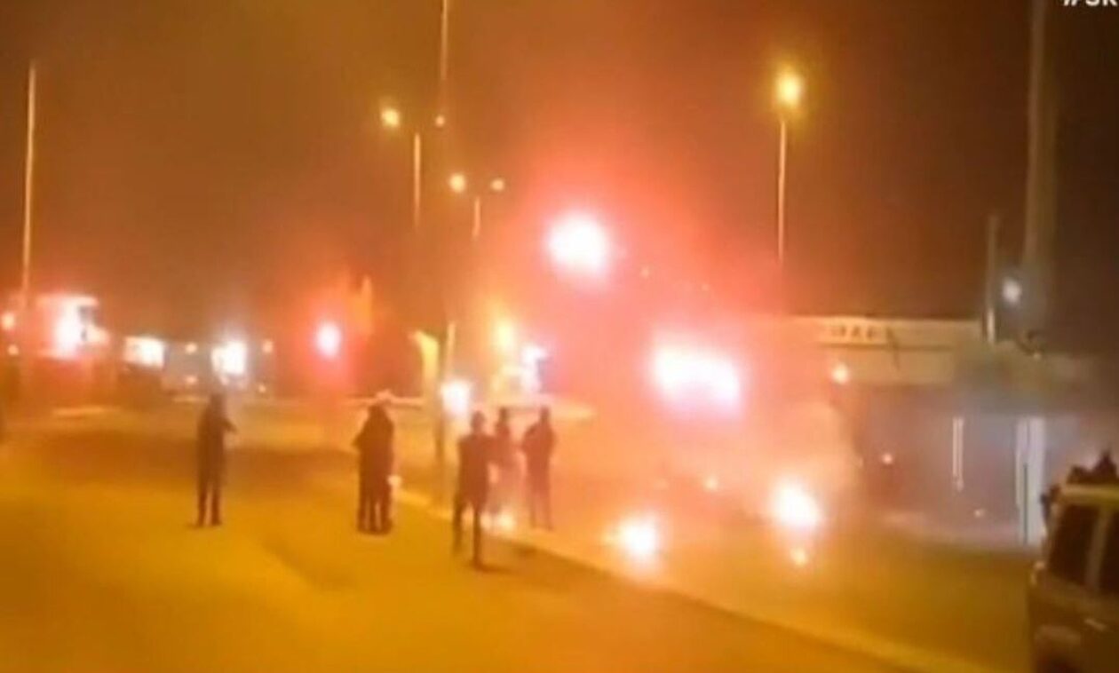 Ασπρόπυργος: Βίντεο από τα επεισόδια στη λεωφόρο ΝΑΤΟ - Ρομά πυρπόλησαν λεωφορείο