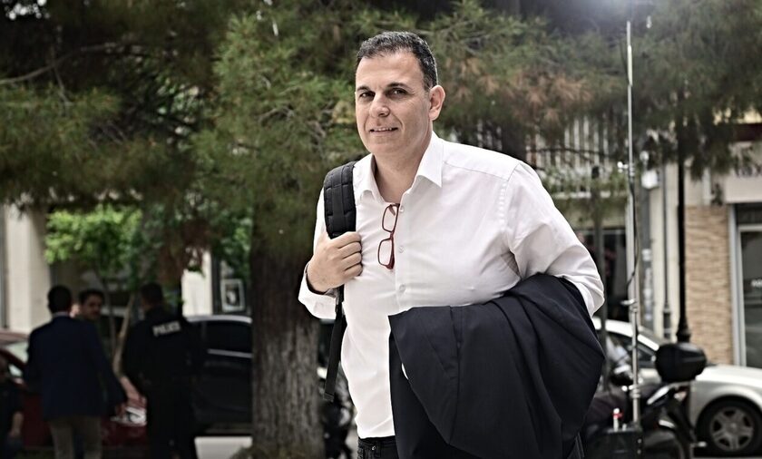 ΣΥΡΙΖΑ: Ο Καραμέρος ζητά από την Αχτσιόγλου να μην γίνει δεύτερος γύρος μετά το προβάδισμα Κασσελάκη