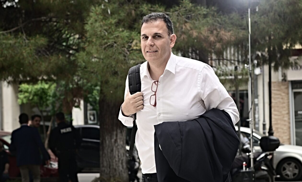 ΣΥΡΙΖΑ: Ο Καραμέρος ζητά από την Αχτσιόγλου να μην γίνει δεύτερος γύρος μετά το προβάδισμα Κασσελάκη