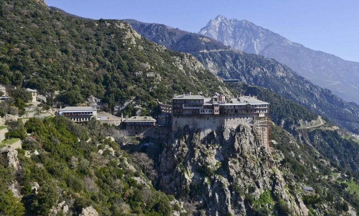 Θεσσαλονίκη: Κρατούμενος θα παραμείνει ο μοναχός που ξυλοκόπησε άλλον μοναχό στον Άγιον Όρος