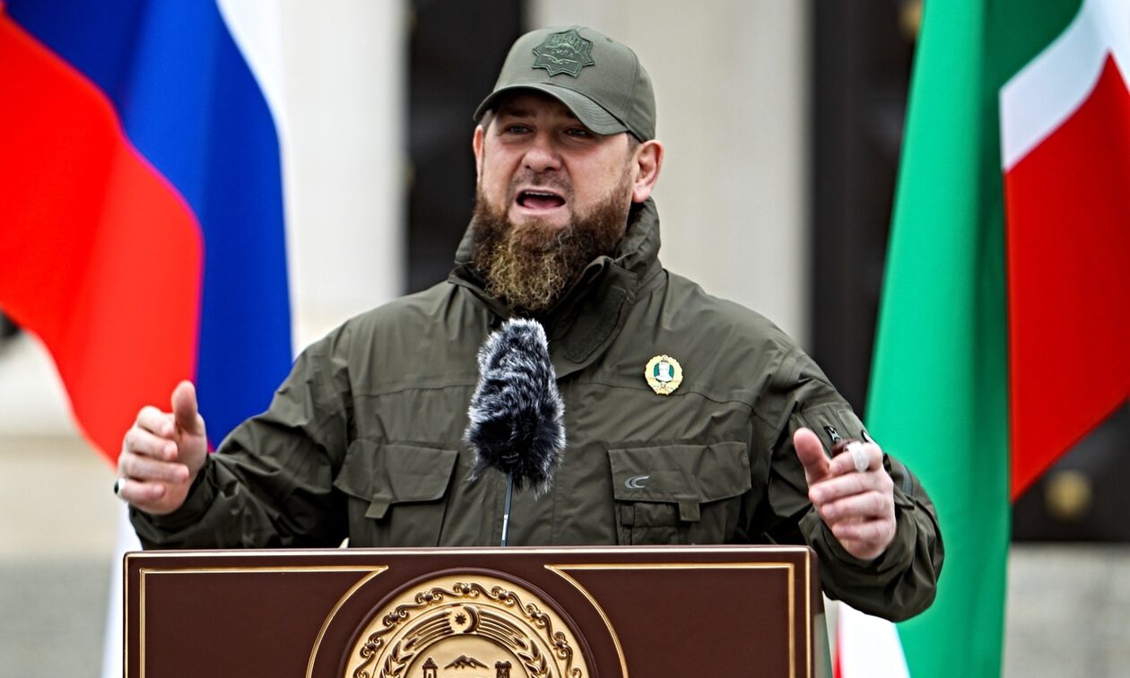 Ραμζάν Καντίροφ: Εμφάνιση του ηγέτη της Τσετσενίας σε βίντεο εν μέσω φημών ότι βρίσκεται σε κώμα