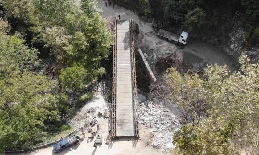 ΓΕΕΘΑ: Ολοκληρώθηκε η τοποθέτηση της γέφυρας Μπέλεϋ που θα ενώνει Βόλο με Νότιο Πήλιο (pics)