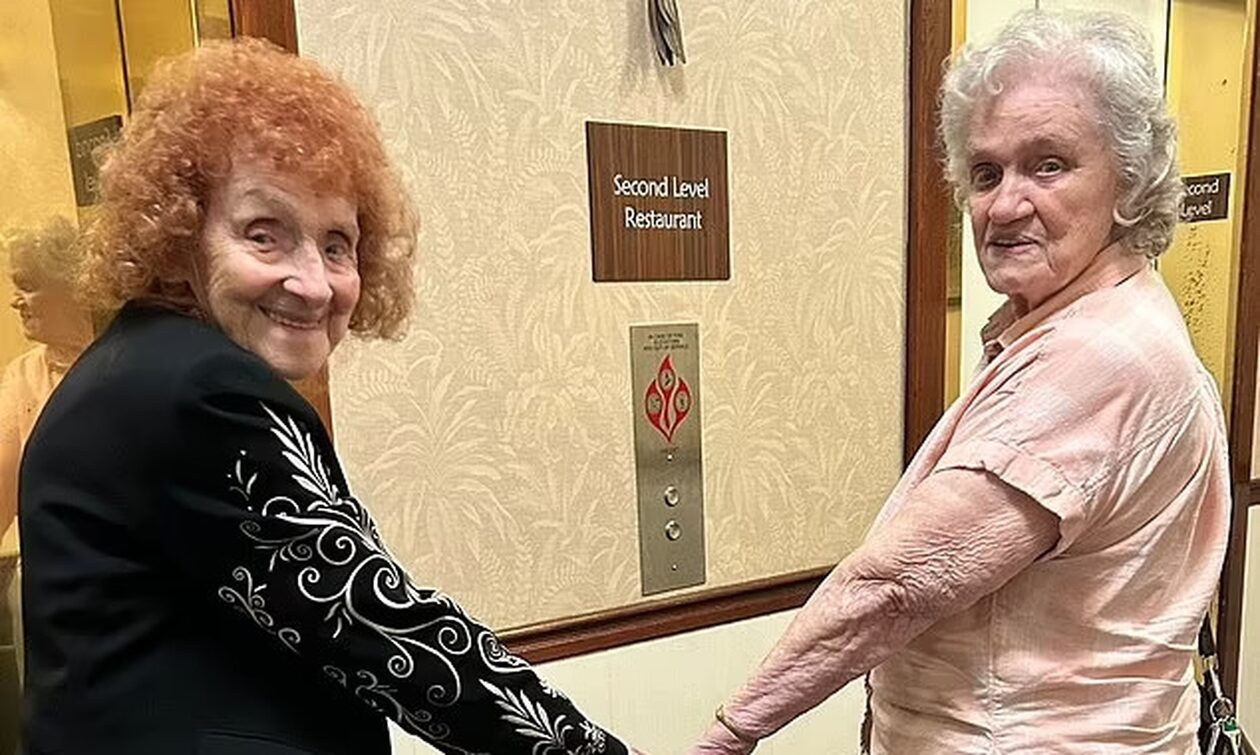 Συγκινούν 90χρονες αδελφές που συναντήθηκαν για τελευταία φορά - «Θα τα πούμε στον παράδεισο»