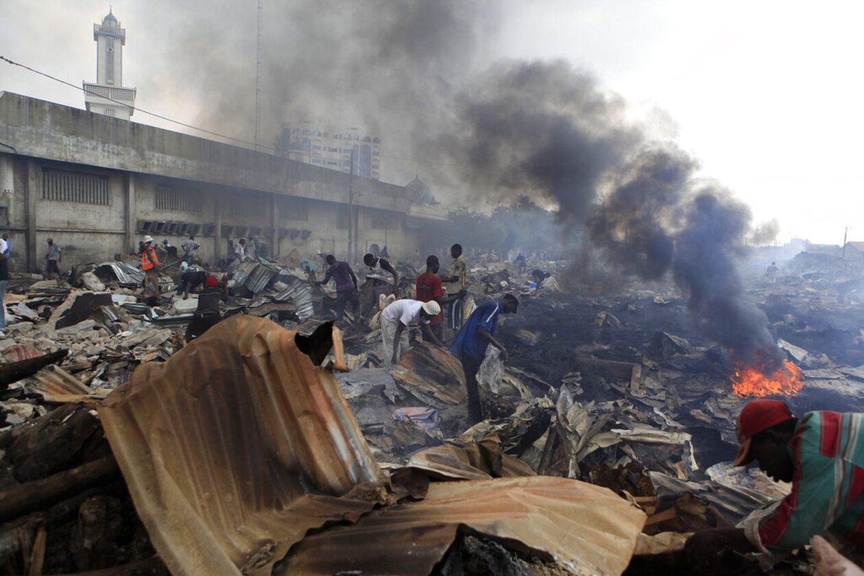 Μπενίν: 34 νεκροί από πυρκαγιά σε παράνομη αποθήκη καυσίμων
