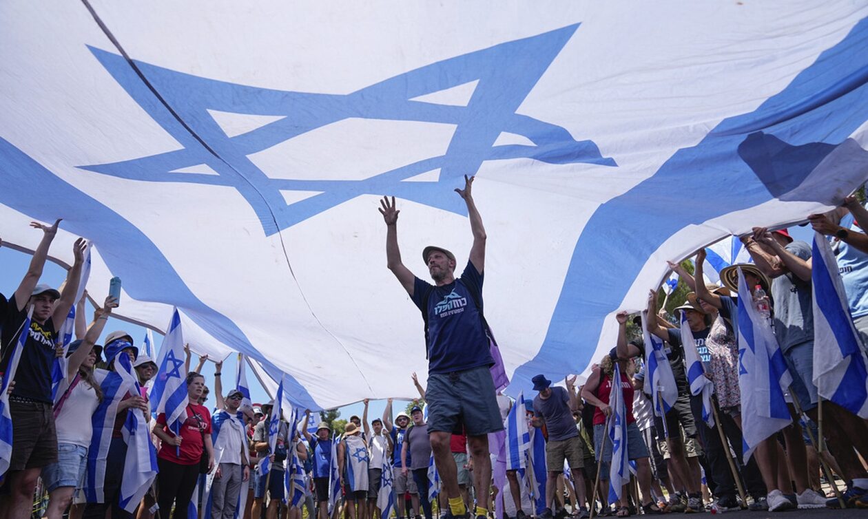 Ισραήλ: Περισσότεροι από 100.000 άνθρωποι συμμετείχαν σε αντικυβερνητική διαδήλωση