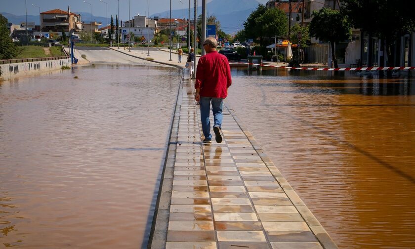 Θεσσαλία: Με τον φόβο πλημμύρων λόγω της νέας κακοκαιρίας - Ενισχύονται τα αναχώματα