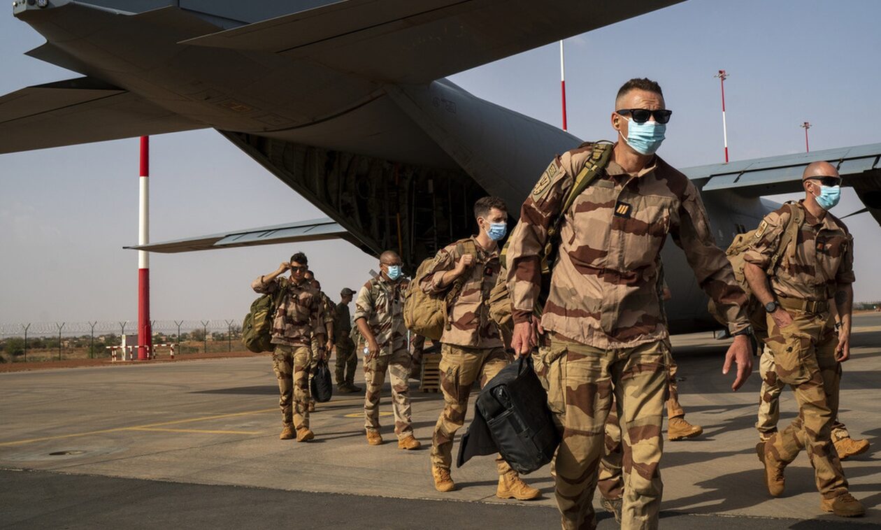 Γαλλία: Ο πρόεδρος Μακρόν αποσύρει τα γαλλικά στρατεύματα από τον Νίγηρα