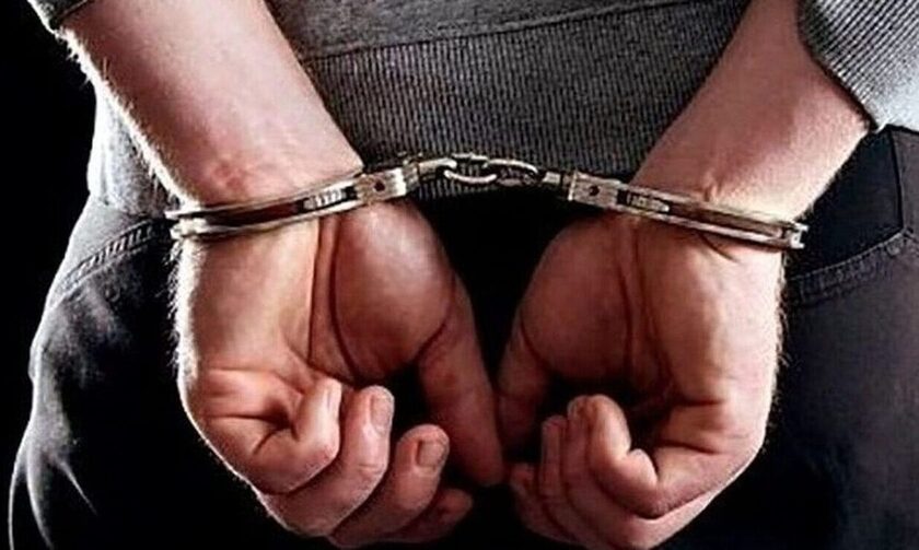 Παναθηναϊκός-ΑΕΚ: Συνελήφθησαν δύο οπαδοί για ναρκωτικά και φωτοβολίδες