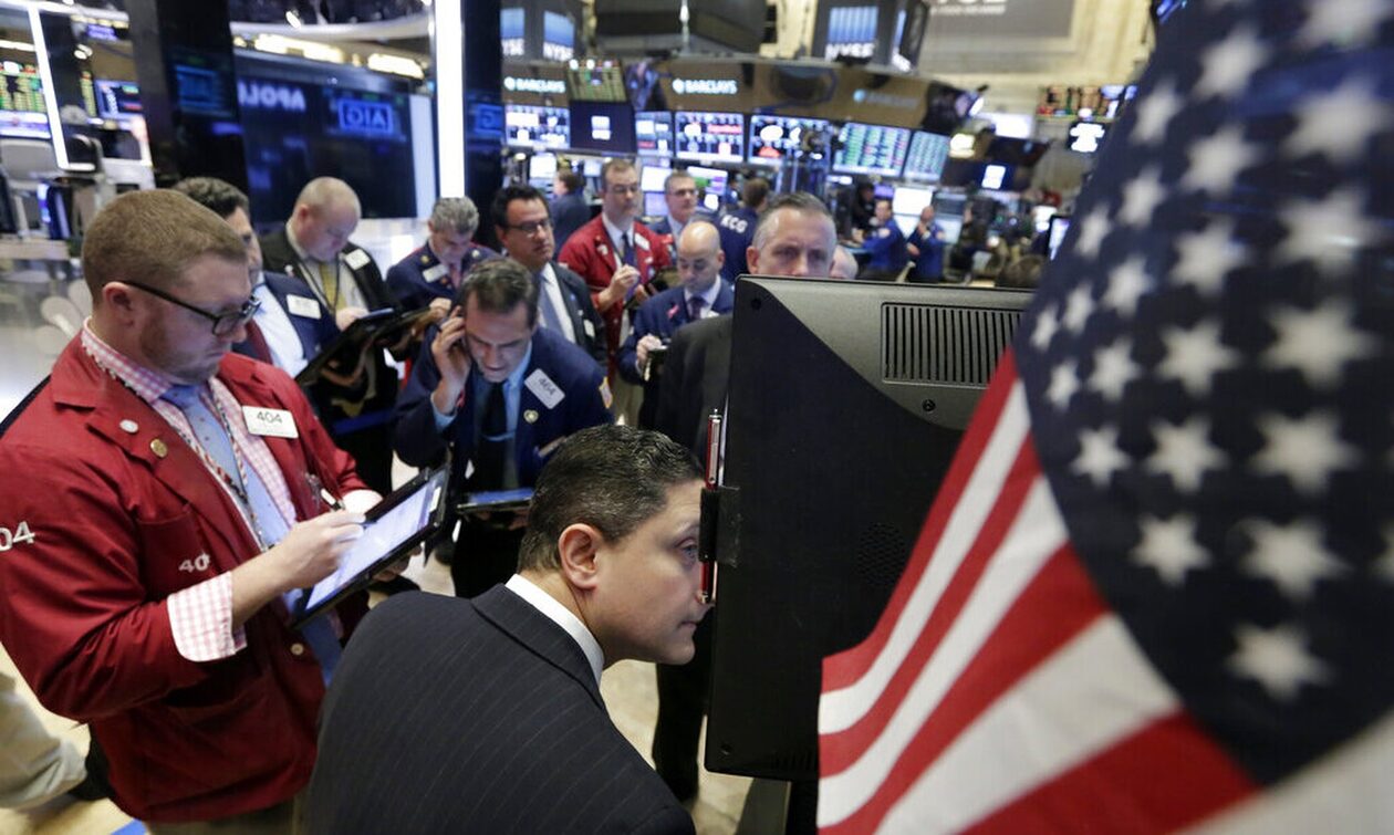 Συγκρατημένη αντίδραση στη Wall Street