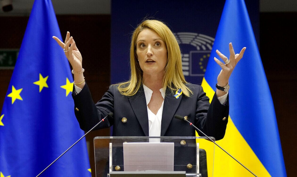 Ρομπέρτα Μετσόλα: «Η ΕΕ πρέπει να προετοιμαστεί για να υποδεχθεί την Ουκρανία»