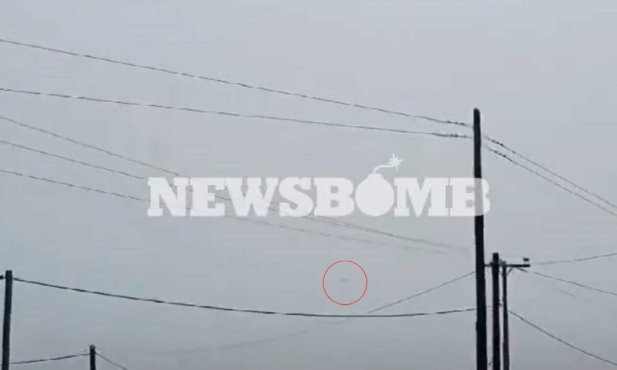Καρέ καρέ η πτώση του ελικοπτέρου στη Βόρεια Εύβοια - Βίντεο ντοκουμέντο του Newsbomb.gr