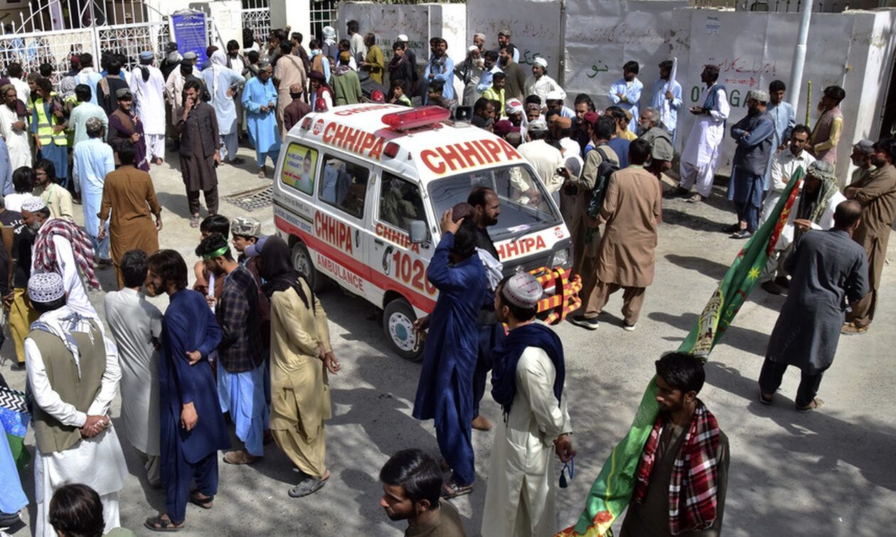 Πακιστάν: Τουλάχιστον 57 νεκροί από εκρήξεις σε δύο τεμένη