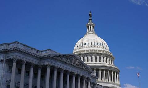 «In extremis»  η Γερουσία των ΗΠΑ απέτρεψε την παράλυση του Ομοσπονδιακού Κράτους για 45 ημέρες
