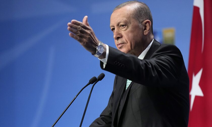 Ερντογάν: «Οι τρομοκράτες δεν θα επιτύχουν τους σκοπούς τους -  Δεν περιμένουμε τίποτα από την ΕΕ»