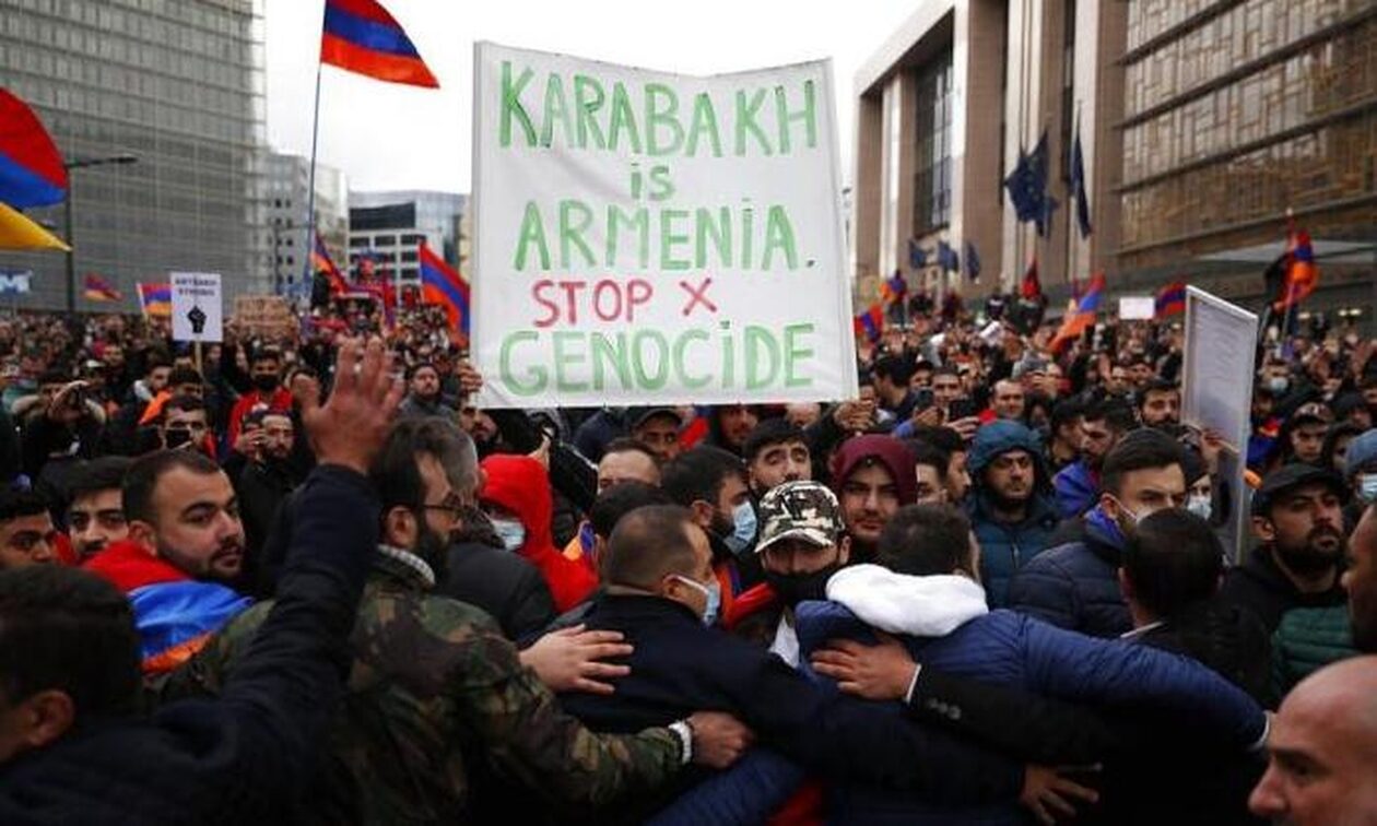 Ναγκόρνο Καραμπάχ: Αρμένιοι συγκεντρώθηκαν στις Βρυξέλλες για να καταγγείλουν «συνενοχή» της ΕΕ