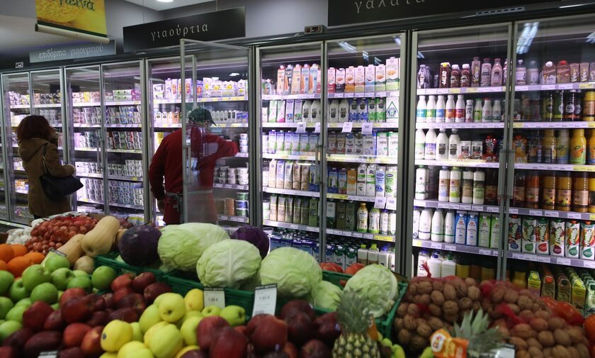 Ακρίβεια: Τα 11 προϊόντα που περιόρισαν οι Έλληνες καταναλωτές στις αγορές τους στο σούπερ μάρκετ