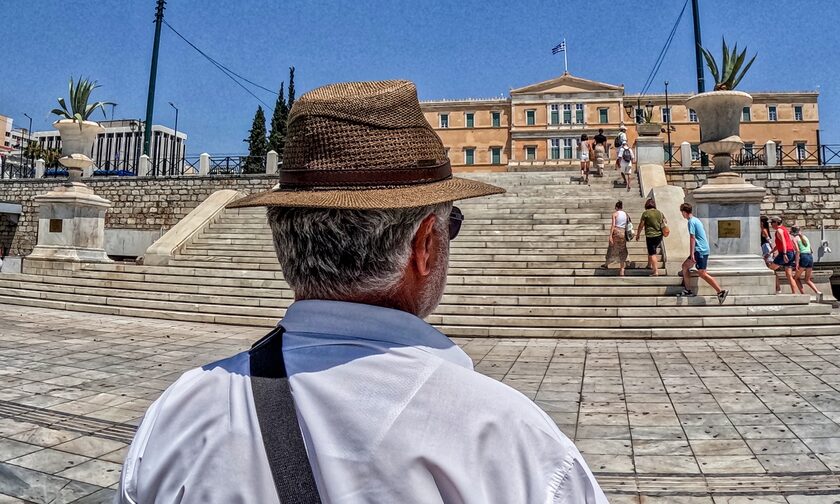 «Σβήνει» η Ελλάδα: Αρνητικό ρεκόρ 90 ετών στις γεννήσεις - Στα 7,5 εκατ. ο πληθυσμός μέχρι το 2050