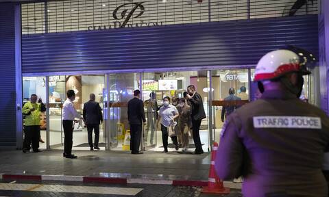 Ταϊλάνδη: Τρεις νεκροί και τρεις τραυματίες από πυροβολισμούς σε εμπορικό κέντρο στη Μπανγκόκ