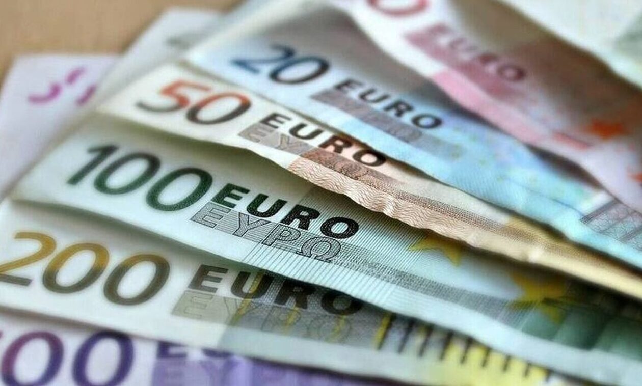 Αύξηση 8% στο ελάχιστο εγγυημένο εισόδημα: Θα φτάσει τα 216 ευρώ από τα 200 που είναι σήμερα