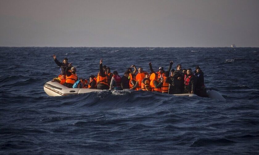 Διάσωση 172 μεταναστών σε Σύμη και Μυτιλήνη - Στα 1.000 ευρώ το άτομο η «ταρίφα» των διακινητών