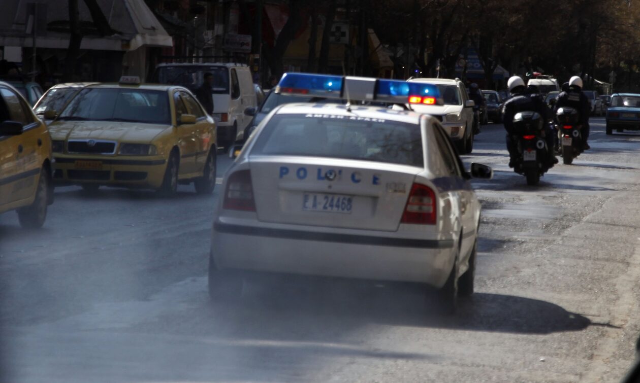 Θεσσαλονίκη: Και δεύτερος αστυνομικός εμπλέκεται στο κύκλωμα παράνομων ελληνοποιήσεων