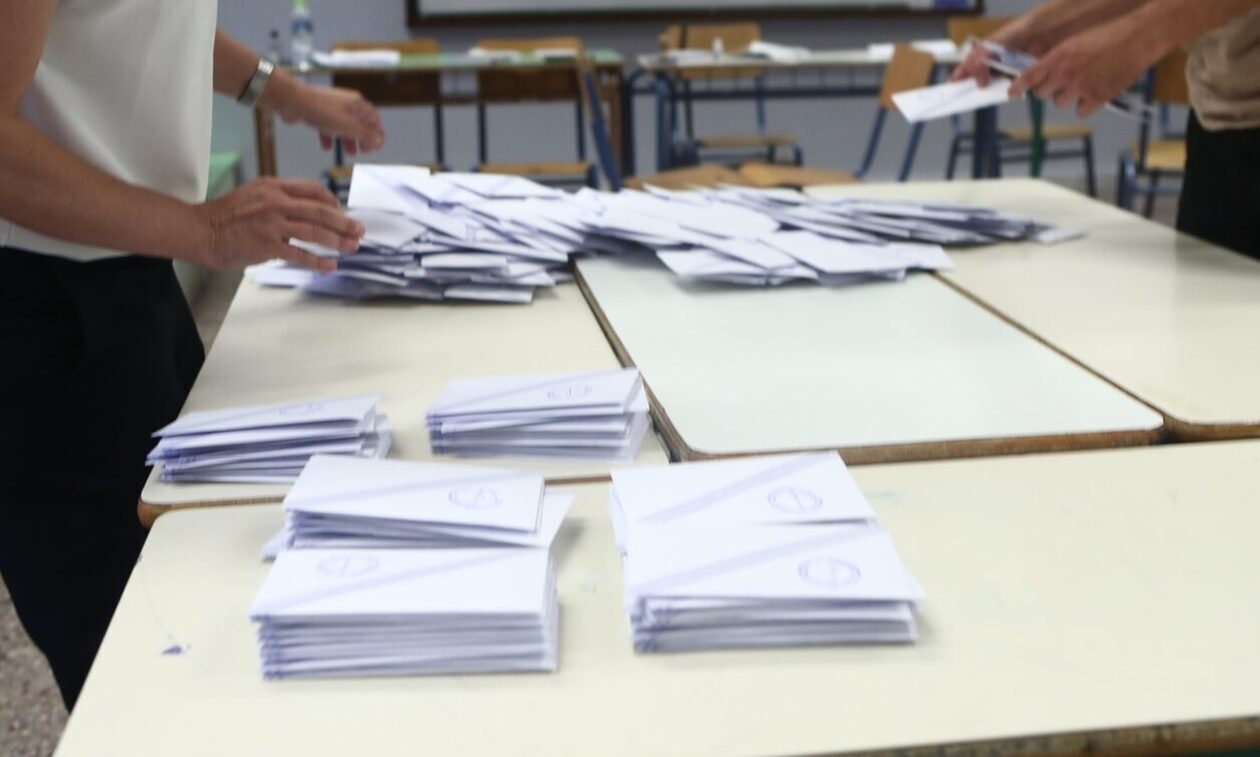 Αυτοδιοικητικές εκλογές: Μετά τις 21:00 η πρώτη εικόνα για τα αποτελέσματα του α' γύρου