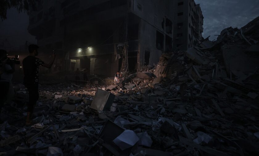 Ισραηλινά αεροσκάφη βομβάρδισαν το σπίτι του επικεφαλής της Χαμάς στη Γάζα