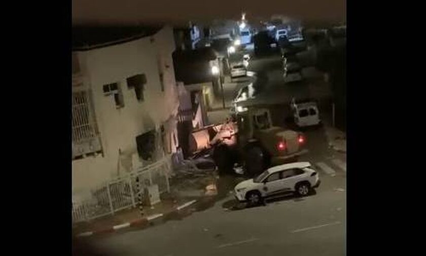 Ισραήλ: Ο στρατός γκρεμίζει αστυνομικό τμήμα που κατέλαβαν μαχητές της Χαμάς