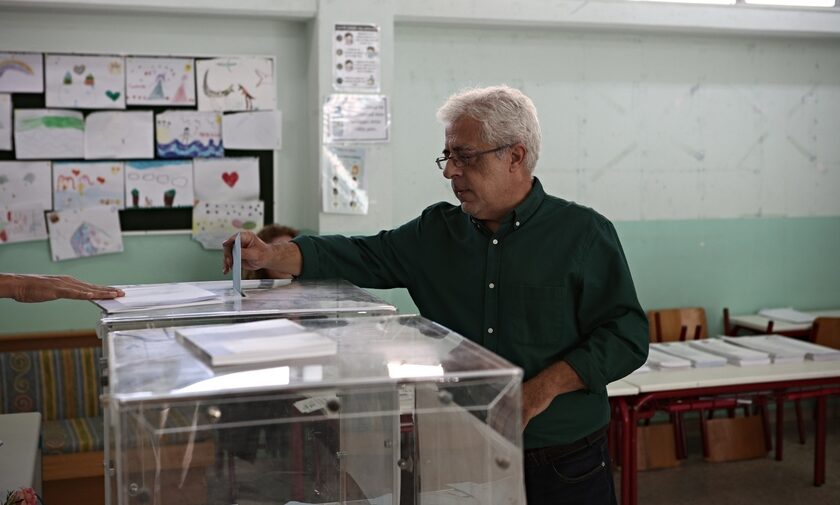 Αυτοδιοικητικές εκλογές 2023: Ψήφισε ο υποψήφιος Δήμαρχος Αθηναίων, Νίκος Σοφιανός