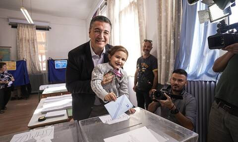 Αυτοδιοικητικές εκλογές 2023: Ψήφισε ο Απόστολος Τζιτζικώστας - Σήμερα αποφασίζουμε για τον τόπο μας