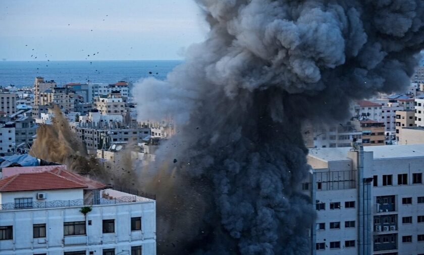 Ηχούν οι σειρήνες σε όλο το Ισραήλ - Στα καταφύγια οι κάτοικοι