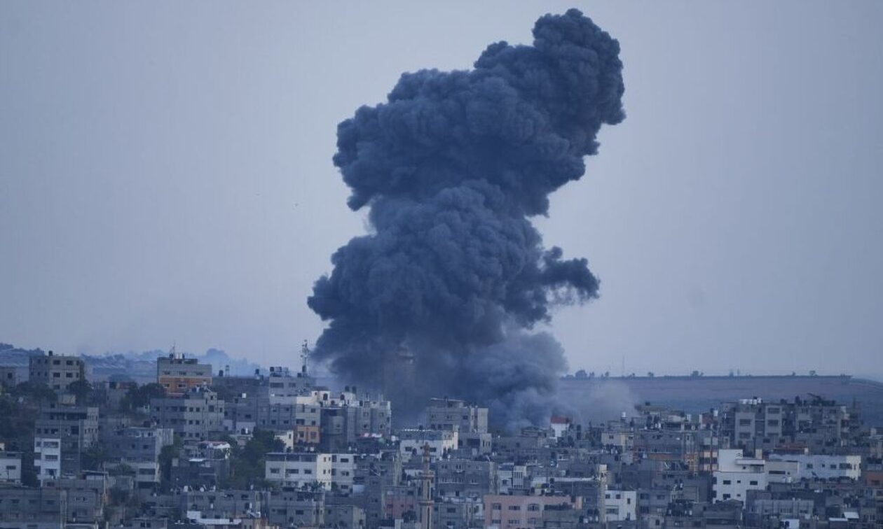 Πόλεμος στο Ισραήλ: Βομβαρδισμοί και συνεχείς εκρήξεις στην Ασκελόν - Συγκλονιστικές εικόνες