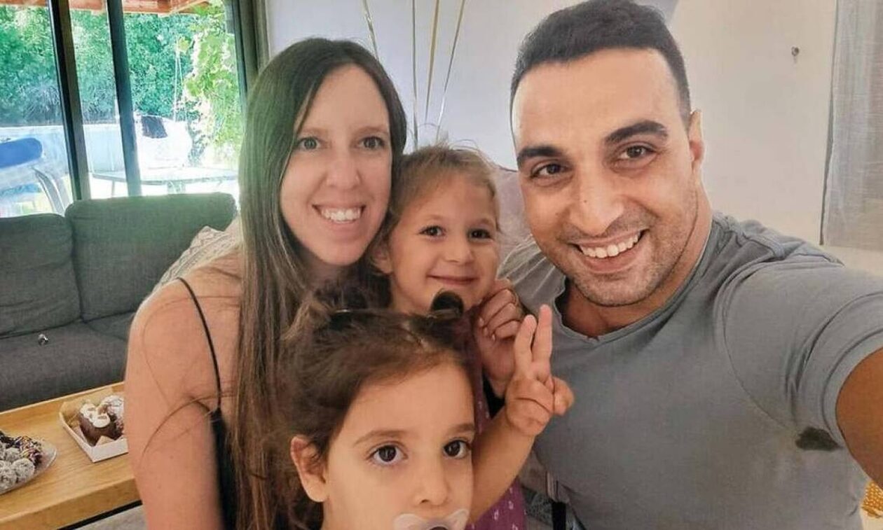 Πόλεμος στο Ισραήλ: Σε απόγνωση πατέρας που αναζητά την οικογένειά του - «Να πάω εγώ όμηρος»