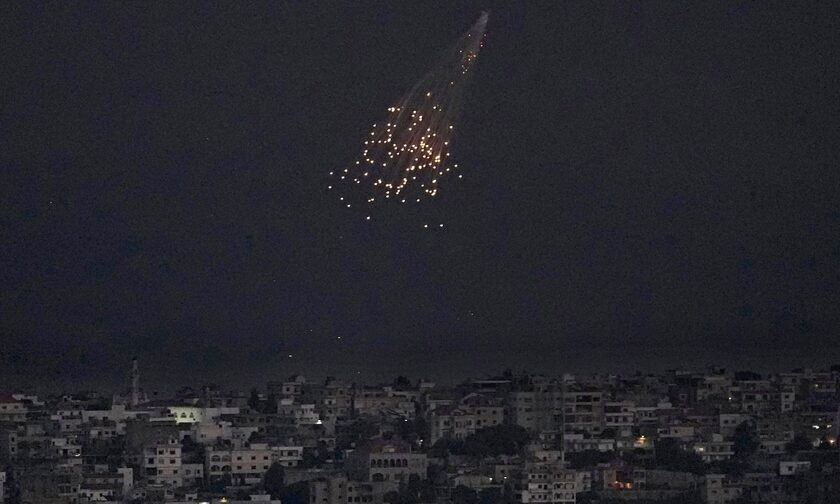 Πόλεμος στο Ισραήλ: Ισραηλινό ελικόπτερο έπληξε παρατηρητήριο της Χεζμπολάχ