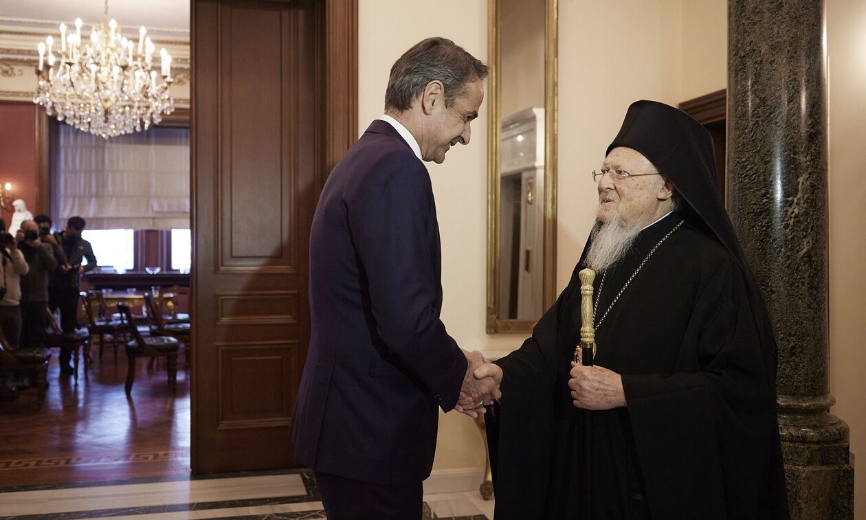 Συνάντηση Κυριάκου Μητσοτάκη με τον Πατριάρχη Βαρθολομαίο στο Μέγαρο Μαξίμου
